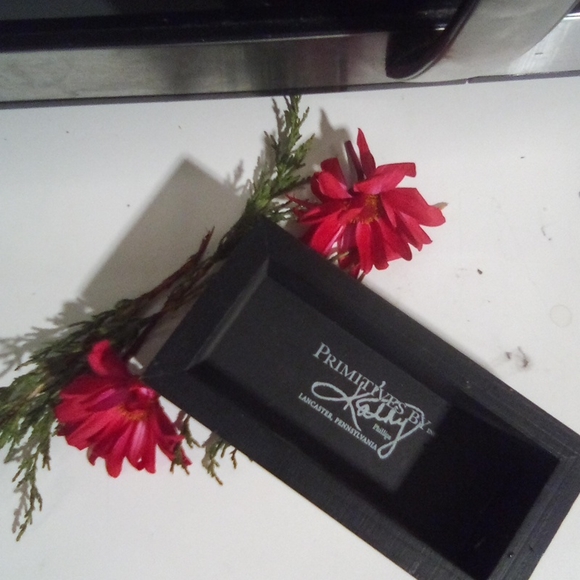 Primitives by Kathy Wooden Chunk Shelf Sitter - Picture 7 of 12